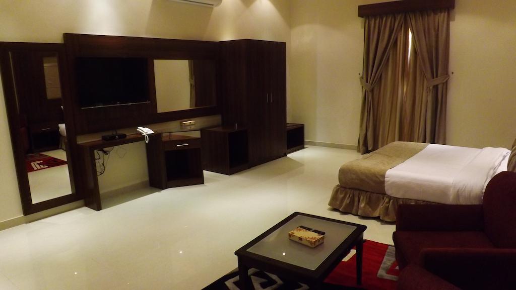 Baron Palace - Almasif Hotel Apartments Riyadh Rum bild